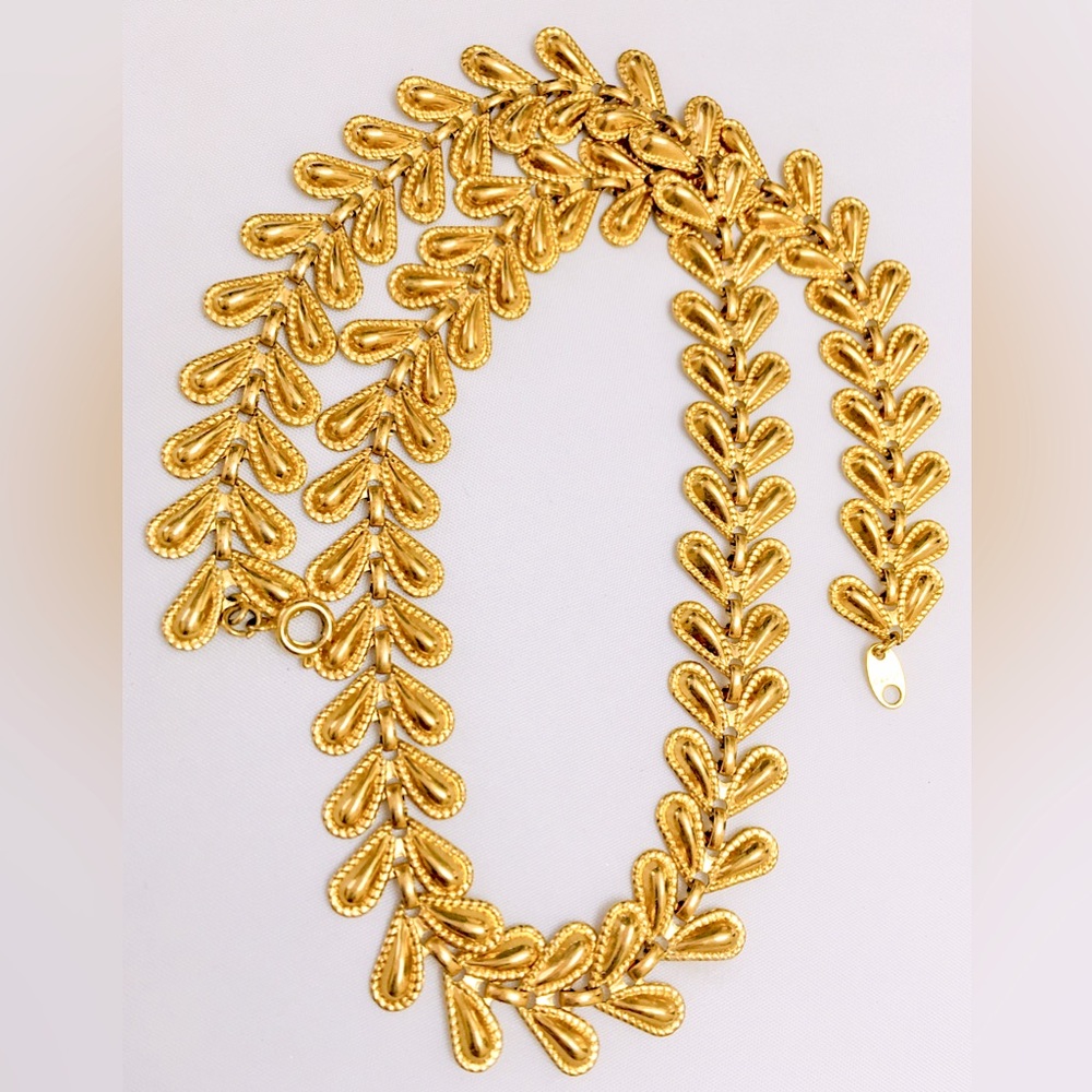 AWESOME Vintage Avon Gold Petal Link 60s 70s Necklace